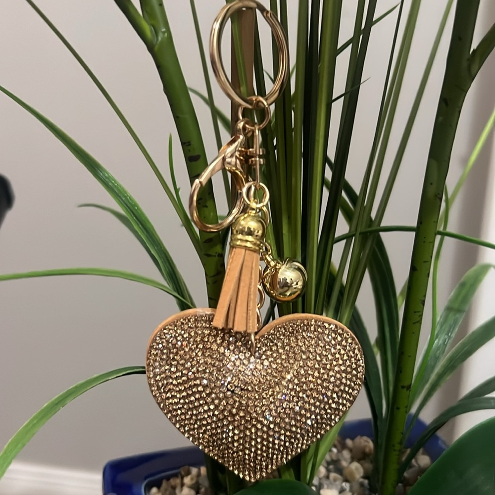 Heart Keychain / purse charm NWT - Picture 3 of 7